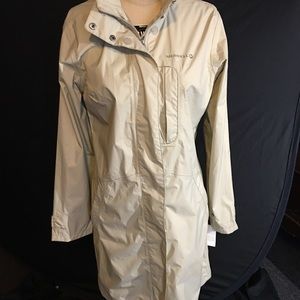 MERRELL RAIN COAT. NEW WITH TAGS